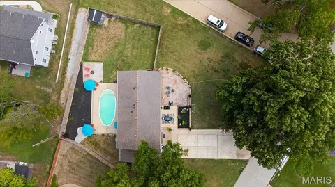 514 Coulter Ave, Kirkwood, MO 63122