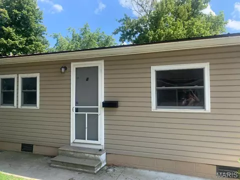 427 East Dr, Marissa, IL 62257