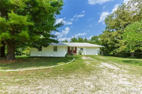 22189 Lost Creek Rd, Warrenton, MO 63383