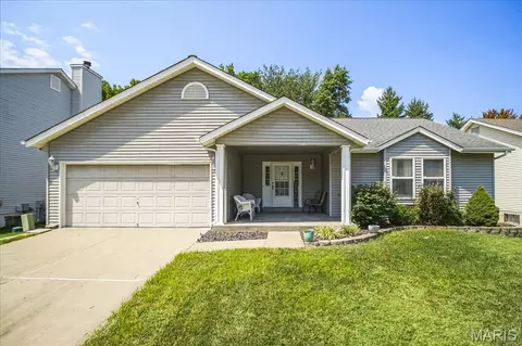 46 River Boat Dr, Saint Peters, MO 63376