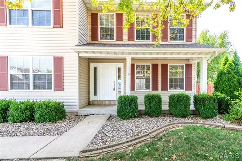 8201 Bristol Valley Dr, O'fallon, MO 63376