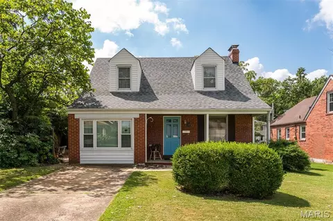 810 Brownell Ave, Glendale, MO 63122