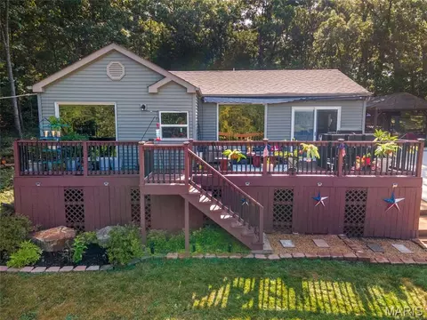 127 N Lake Dr, Hillsboro, MO 63050