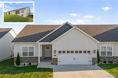 710 Applewood Creek Dr, Fairview Heights, IL 62208