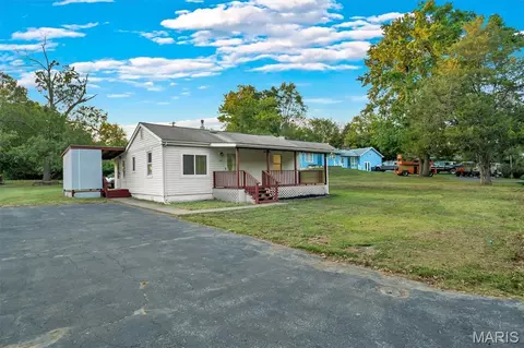 207 Walton Dr, Eureka, MO 63025 photo 1