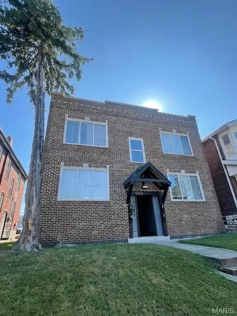 5022 Elenore Ave, Saint Louis, MO 63116