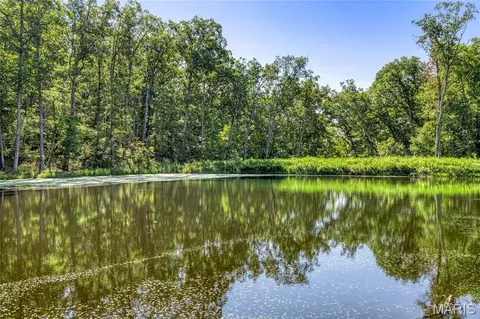 2467 Alpine Lake Dr, Innsbrook, MO 63390