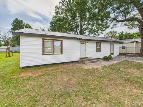 1910 Arkansas Ave, Poplar Bluff, MO 63901