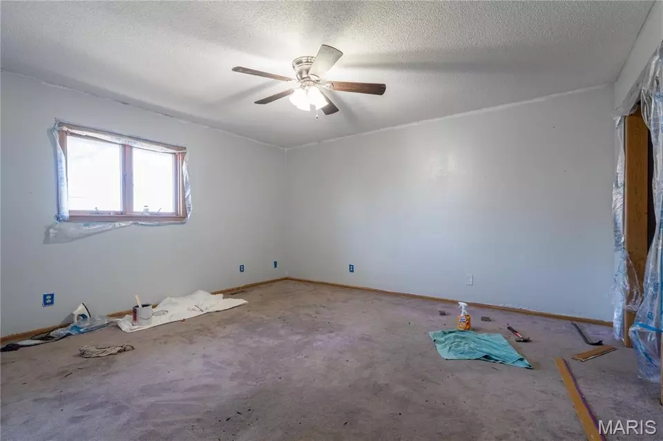 Bedroom - 136 Donna Dr, Hartford, IL 62048 photo 2 of 8