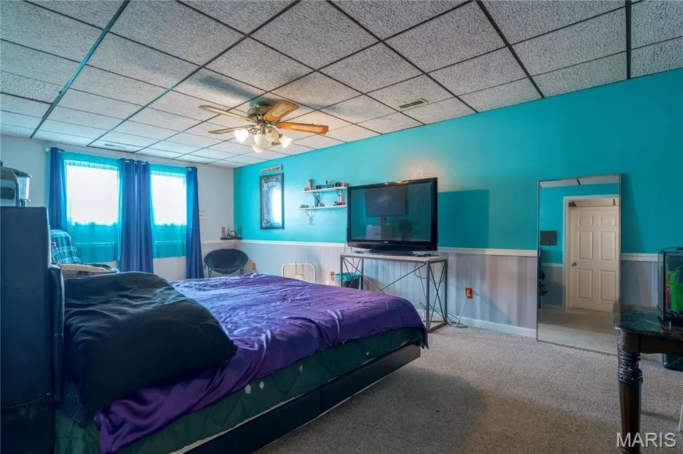 Bedroom - 136 Donna Dr, Hartford, IL 62048 photo 4 of 8