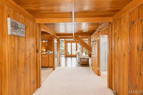 Entry Way - 1382 Osage Rd, Cuba, MO 65453 photo 3 of 5