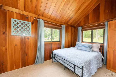 Bedroom - 1382 Osage Rd, Cuba, MO 65453 photo 4 of 5