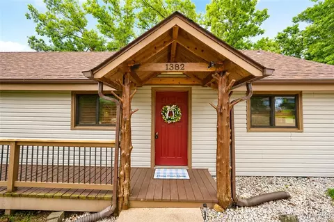 Exterior - 1382 Osage Rd, Cuba, MO 65453 photo 2 of 12
