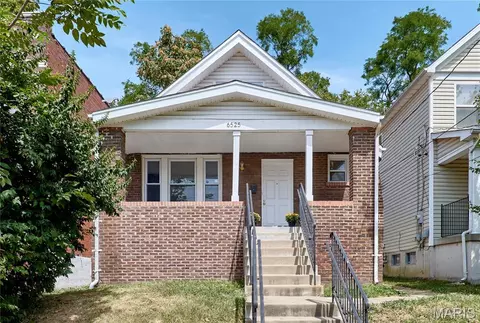 6525 Bartmer, University City, MO 63130
