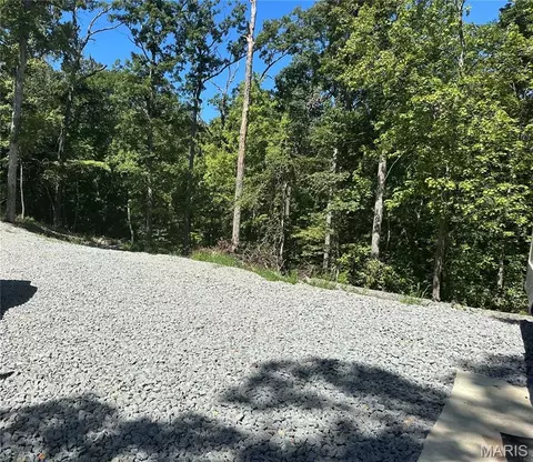 6803 Heather Dr, Festus, MO 63036