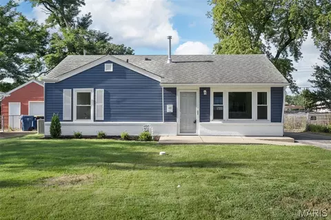 11264 Saint Shawn Ln, Saint Ann, MO 63074