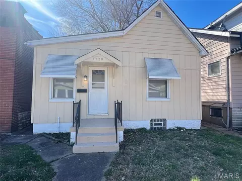4720 Goethe Ave, Saint Louis, MO 63116
