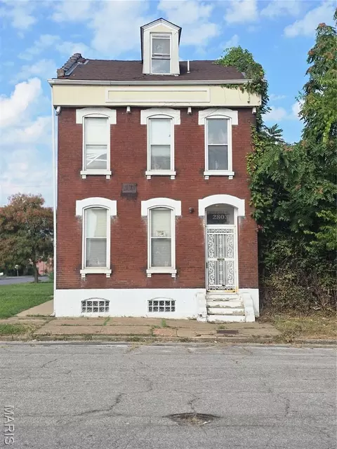 2803 Hadley St, Saint Louis, MO 63107