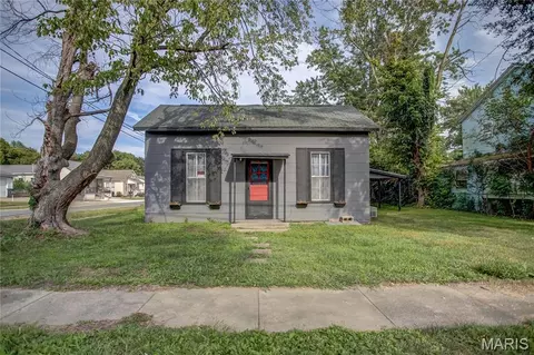 205 Ayres St, White Hall, IL 62092