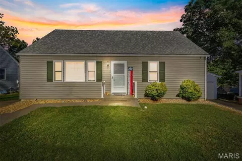 336 Academy, Sainte Genevieve, MO 63670