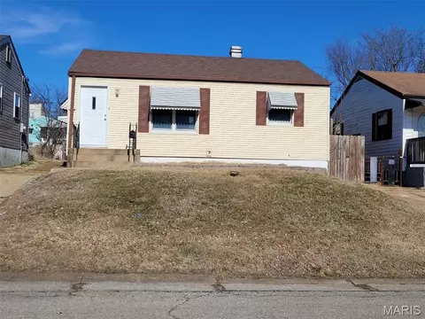 3619 W Steins St, Saint Louis, MO 63116