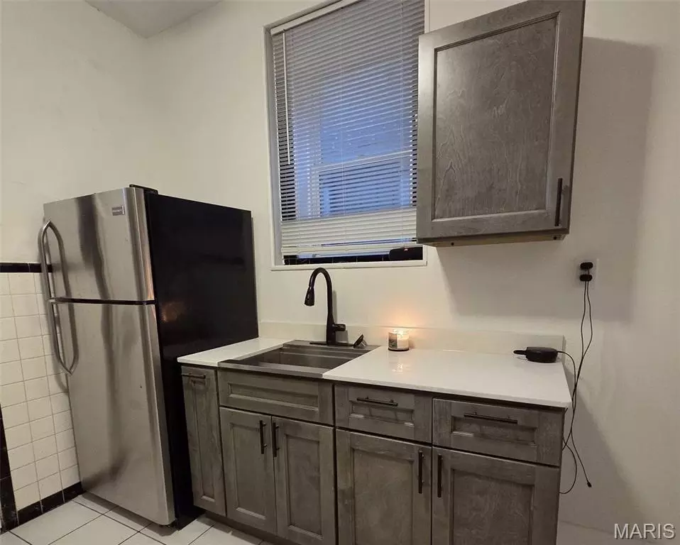  2843 Abner Pl, Saint Louis, MO 63120 photo 1
