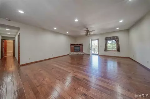 Living - 283 Broken Post Dr, Richland, MO 65556 photo 3 of 6