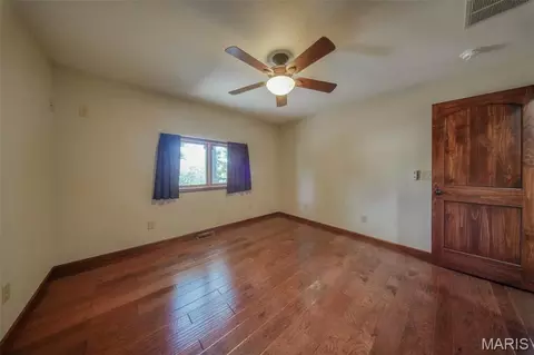 Bedroom - 283 Broken Post Dr, Richland, MO 65556 photo 2 of 6