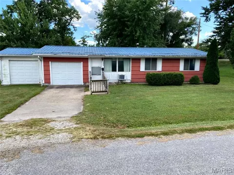 308 E North, Edina, MO 63537