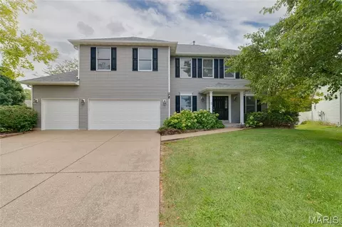 2 England Cir, O'fallon, MO 63366