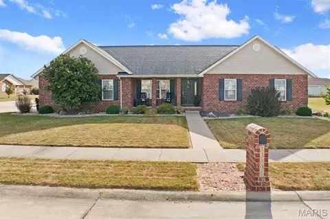 13898 Lincoln Dr, Breese, IL 62230