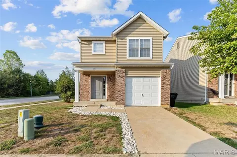 201 Cimarron Ridge Xing, Wentzville, MO 63385