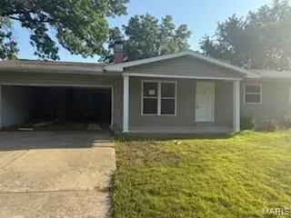 3535 Ridgewood Dr, Saint Charles, MO 63303