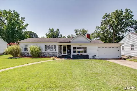 2216 Woodlawn Ave, Granite City, IL 62040