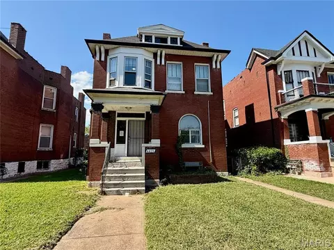 4419 Holly Ave, Saint Louis, MO 63115