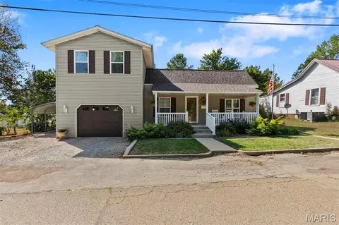 804 Walnut St, Fredericktown, MO 63645