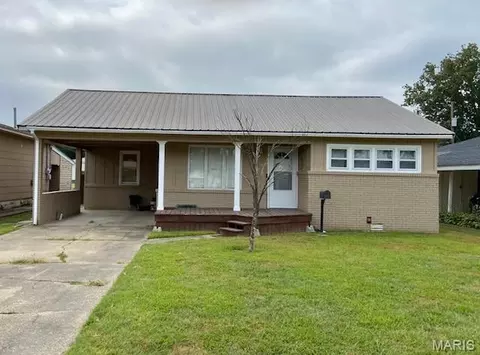805 W Bain St, Dexter, MO 63841