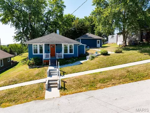 807 Summer St, Hannibal, MO 63401