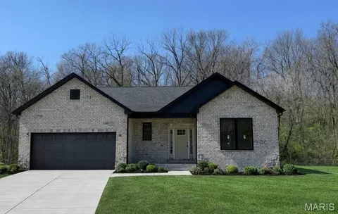 7943 Walker Meadows Dr, Caseyville, IL 62232
