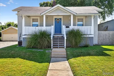 622 Kayser Ave, Saint Louis, MO 63125