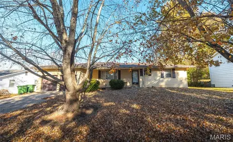 1307 Highland Dr, Rolla, MO 65401 photo 1