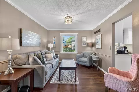 Living - 730 Galway Dr, Manchester, MO 63021 photo 1 of 3