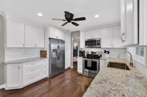 Kitchen - 730 Galway Dr, Manchester, MO 63021 photo 3 of 5