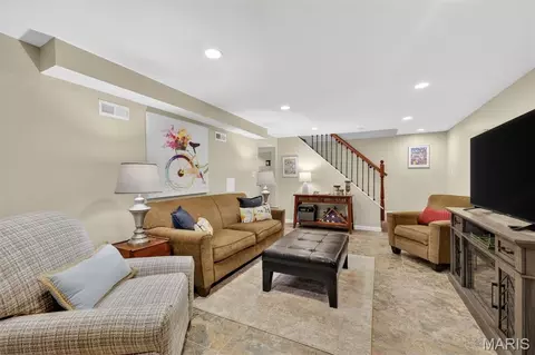 Living - 730 Galway Dr, Manchester, MO 63021 photo 3 of 3