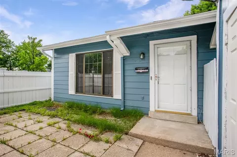 2449 Forest Shadows Dr, Saint Louis, MO 63136