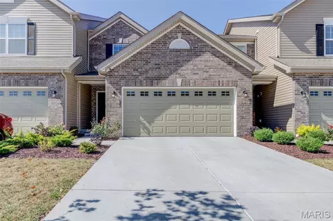 112 Deer Grove Ct, Saint Peters, MO 63376