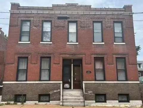 1211 Victor St, Saint Louis, MO 63104