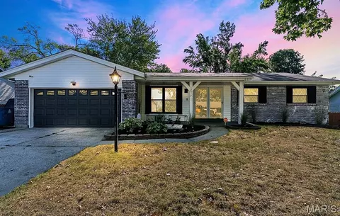 12072 Rosemist Dr, Saint Louis, MO 63138