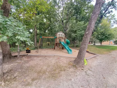 Exterior - 28148 Commanche Trl, Canton, MO 63435 photo 23 of 30