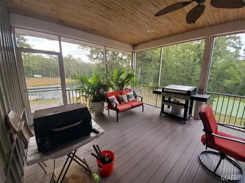 Exterior - 28148 Commanche Trl, Canton, MO 63435 photo 7 of 30